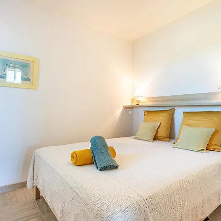 Les Asterides By Interhome Йер